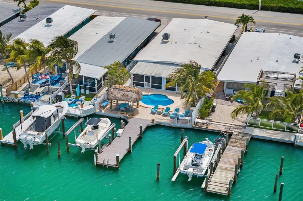 8 Sadowski Cswy Marathon, FL 33051