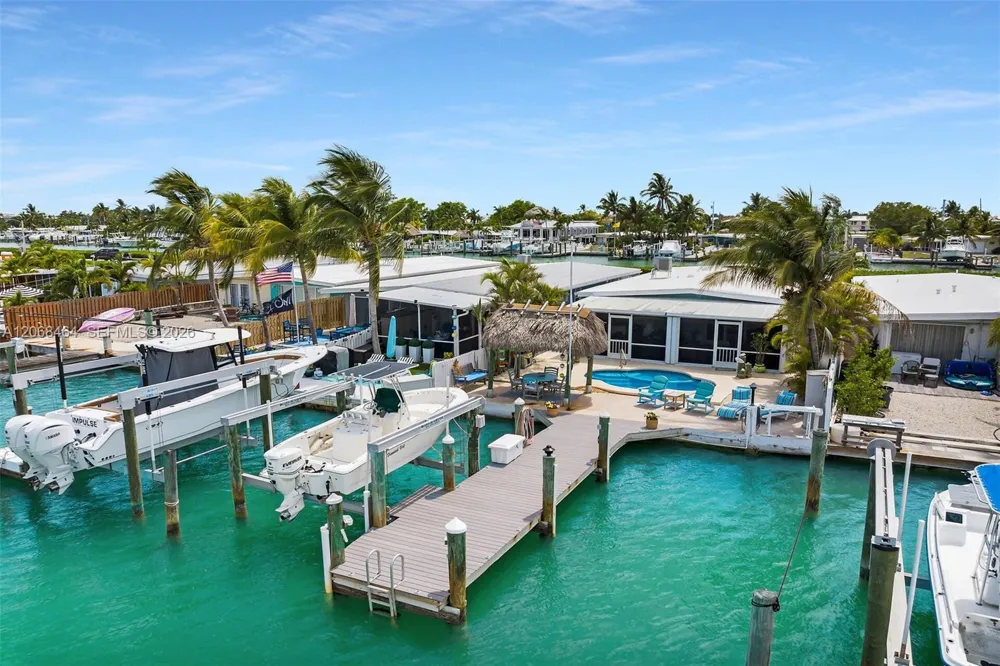 8 Sadowski Cswy Marathon, FL 33051