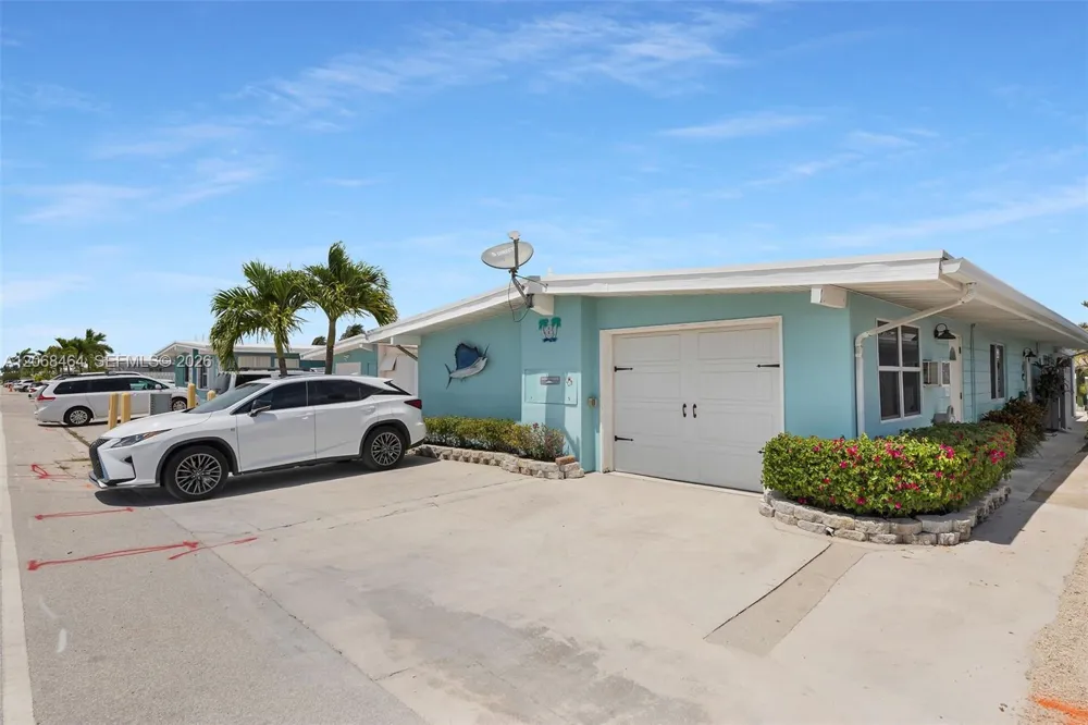 8 Sadowski Cswy Marathon, FL 33051