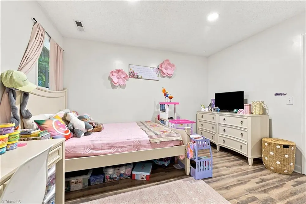 1 Ivy Ridge Court Greensboro, NC 27407