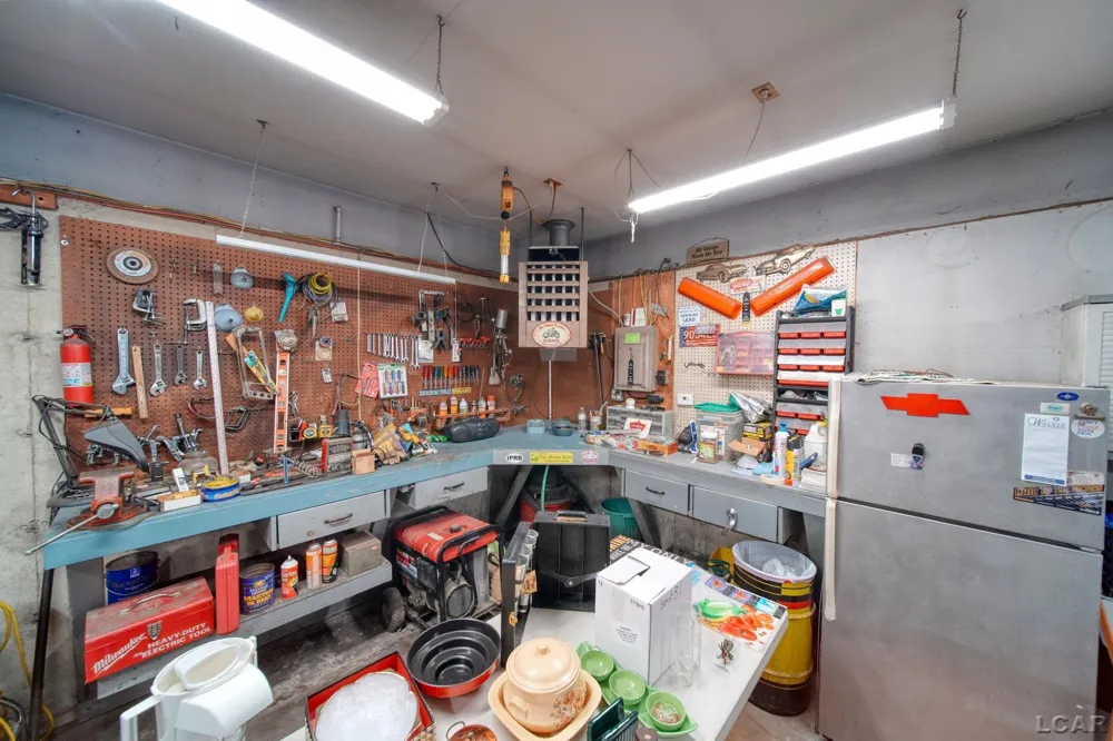 6443 W Beecher Road Dover Township, MI 49235