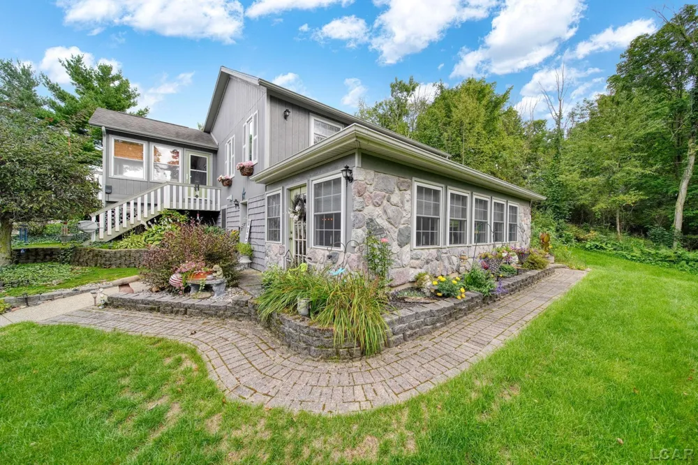 6443 W Beecher Road Dover Township, MI 49235
