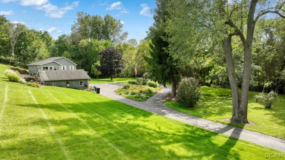 6443 W Beecher Road Dover Township, MI 49235