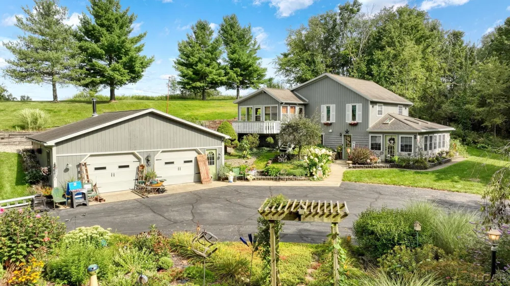 6443 W Beecher Road Dover Township, MI 49235