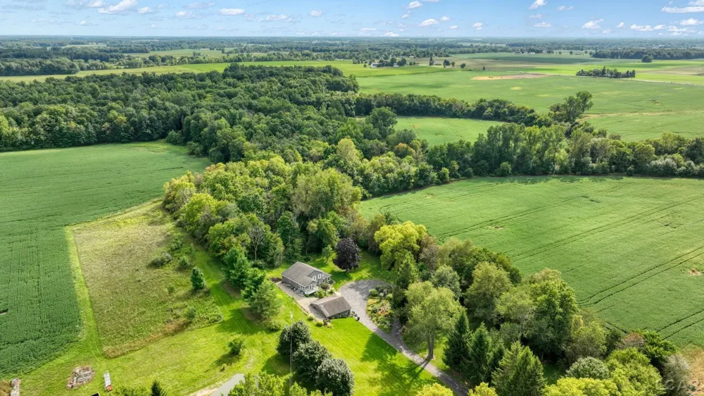 6443 W Beecher Road Dover Township, MI 49235