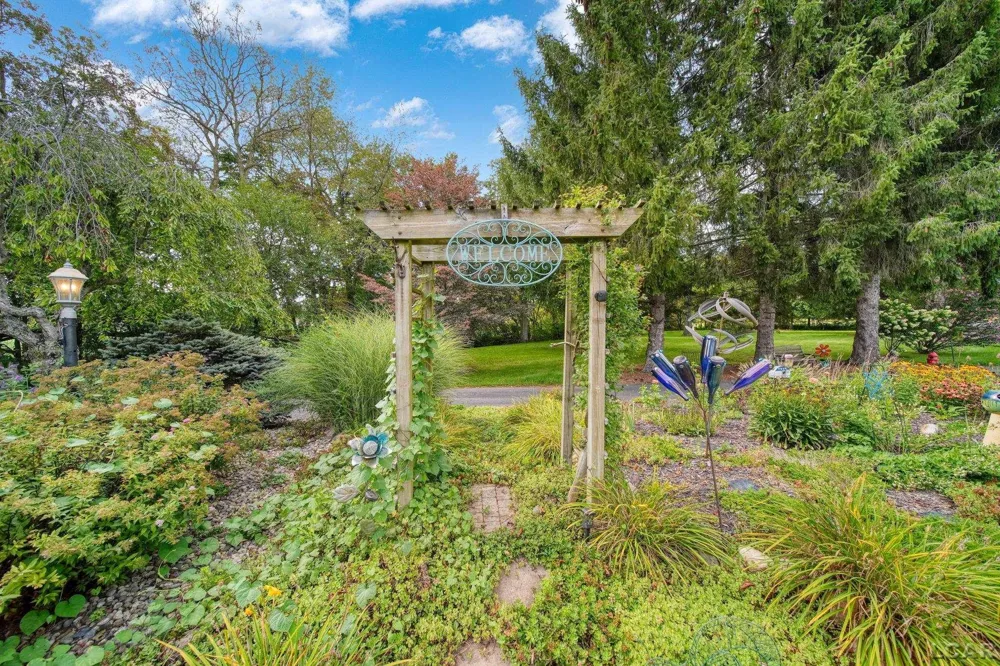 6443 W Beecher Road Dover Township, MI 49235