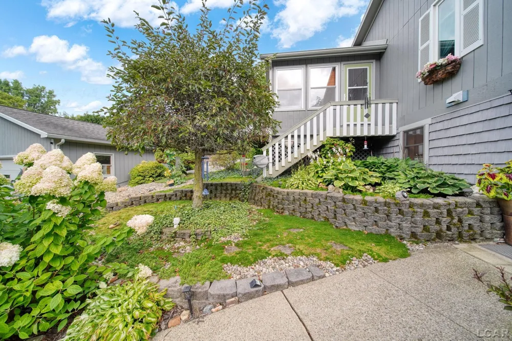 6443 W Beecher Road Dover Township, MI 49235