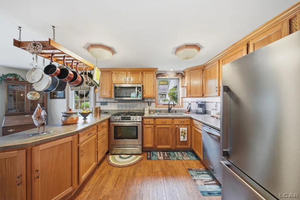 6443 W Beecher Road Dover Township, MI 49235