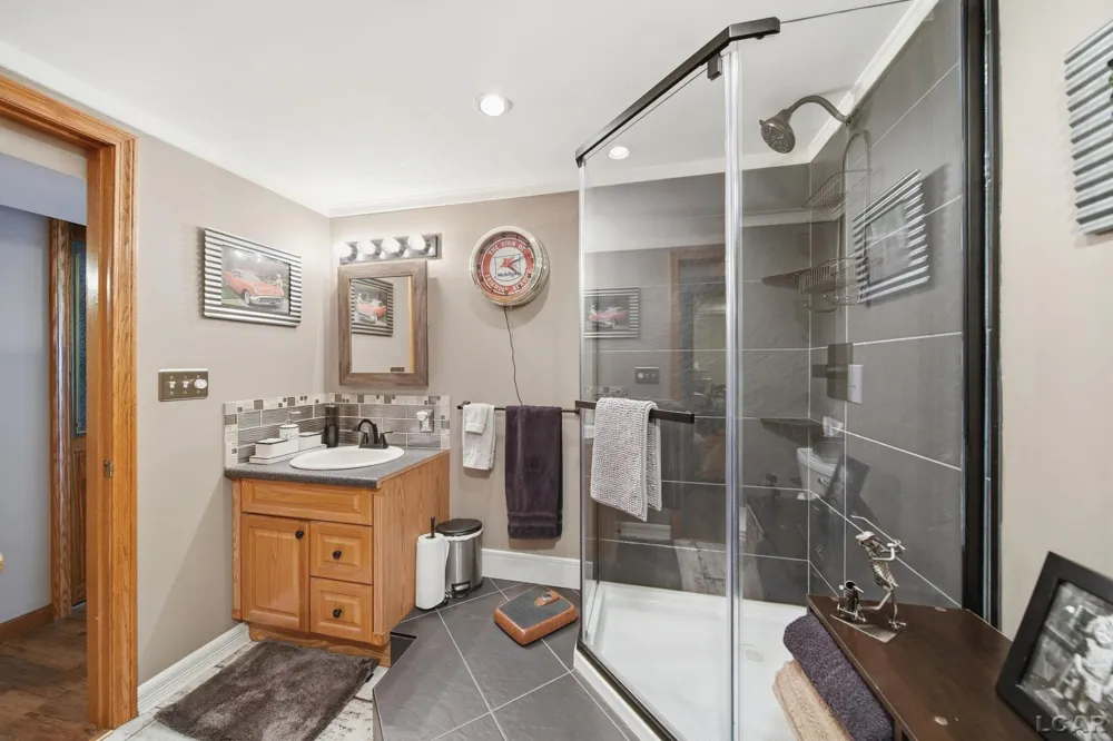 6443 W Beecher Road Dover Township, MI 49235