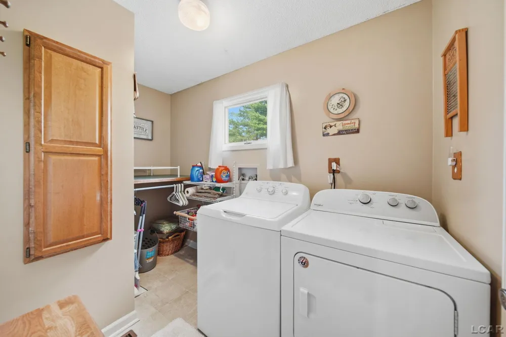 6443 W Beecher Road Dover Township, MI 49235