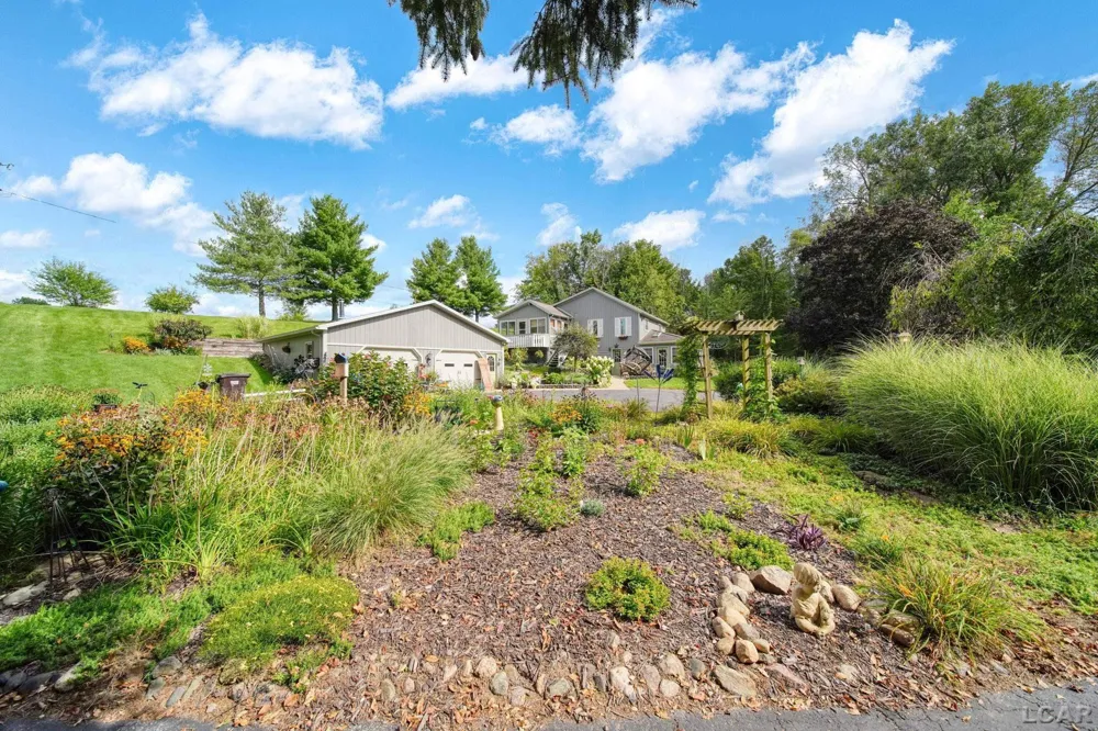 6443 W Beecher Road Dover Township, MI 49235