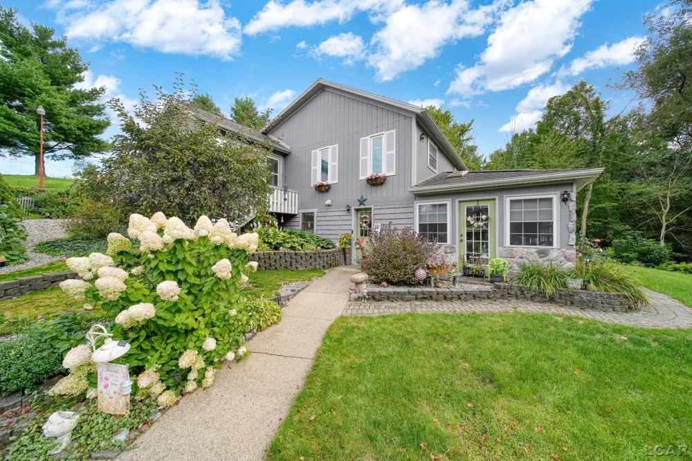 6443 W Beecher Road Dover Township, MI 49235