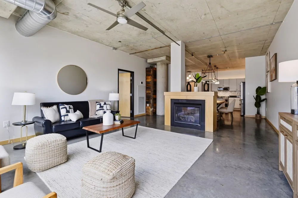 720 4th Street #703 Minneapolis, MN 55401