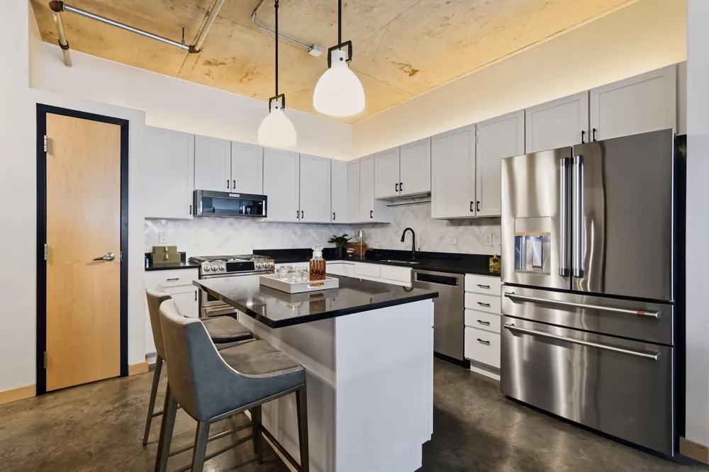 720 4th Street #703 Minneapolis, MN 55401