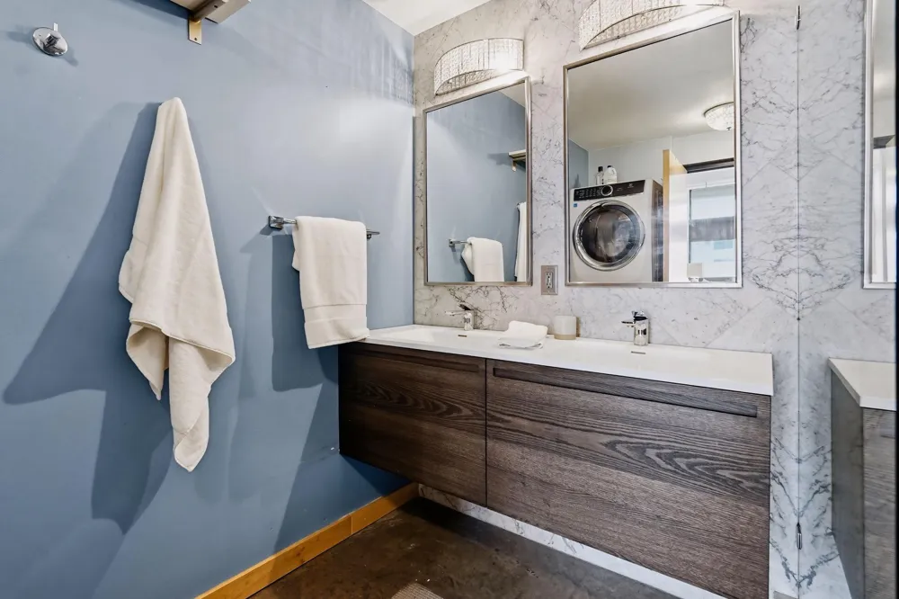 720 4th Street #703 Minneapolis, MN 55401