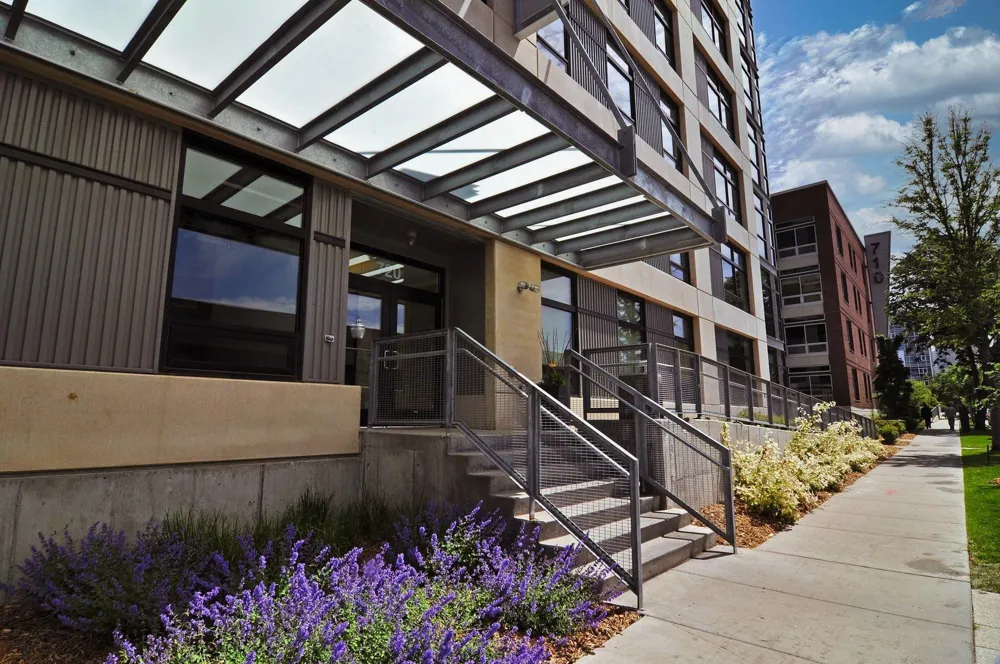 720 4th Street #703 Minneapolis, MN 55401