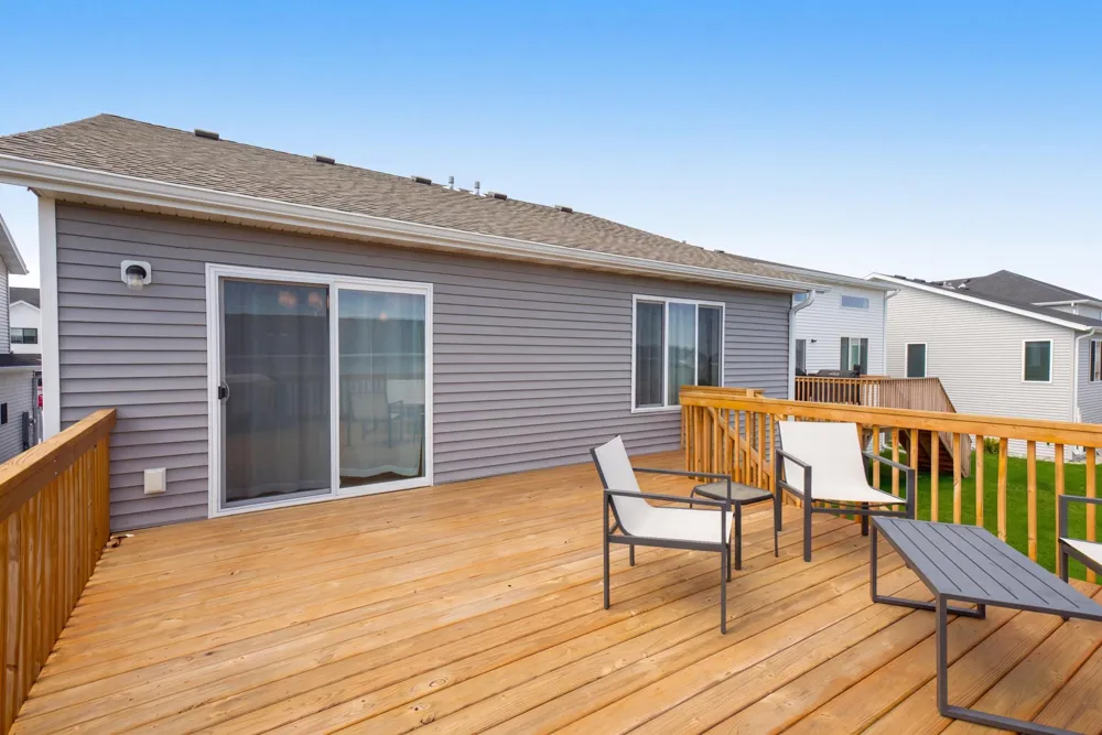 6892 Joseph Street Horace, ND 58047