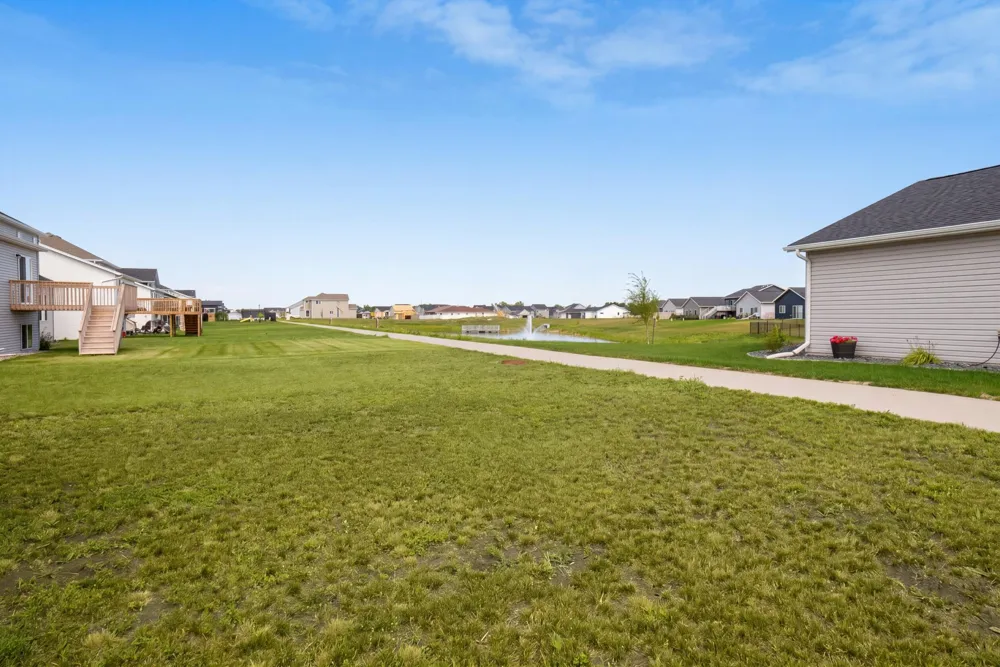 6892 Joseph Street Horace, ND 58047