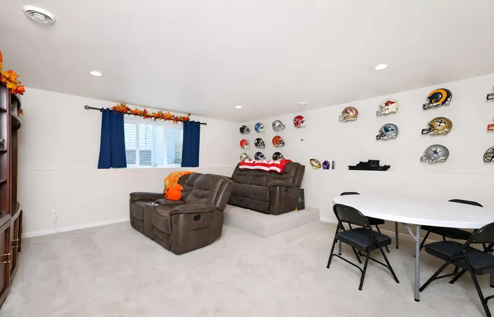 6892 Joseph Street Horace, ND 58047