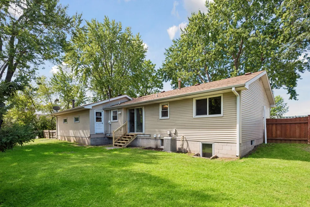 2708 Boone Avenue New Hope, MN 55427