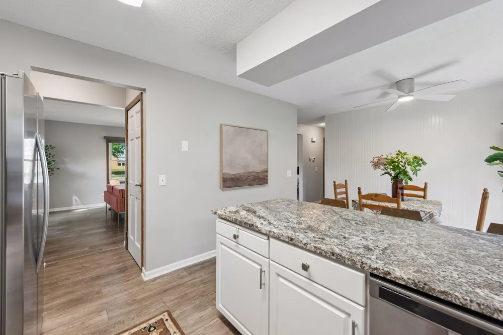 2708 Boone Avenue New Hope, MN 55427