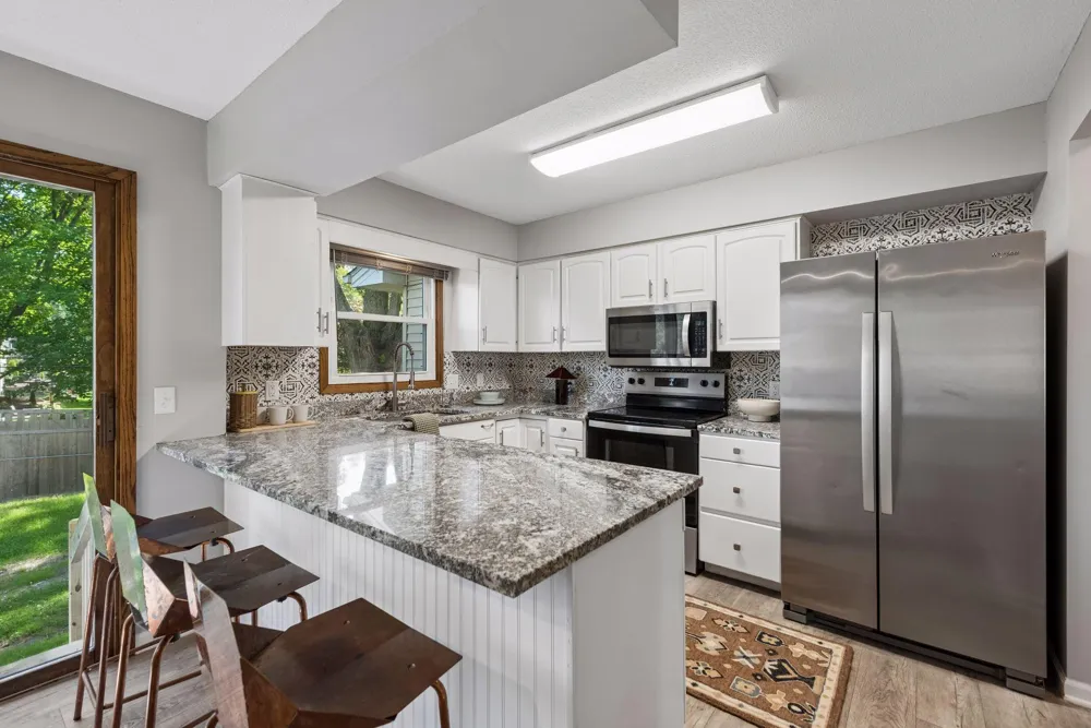 2708 Boone Avenue New Hope, MN 55427
