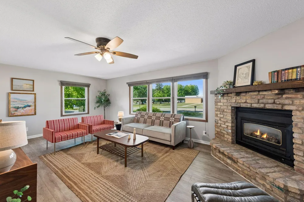 2708 Boone Avenue New Hope, MN 55427