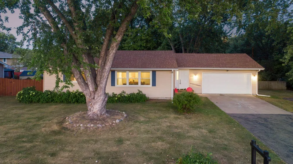 2708 Boone Avenue New Hope, MN 55427