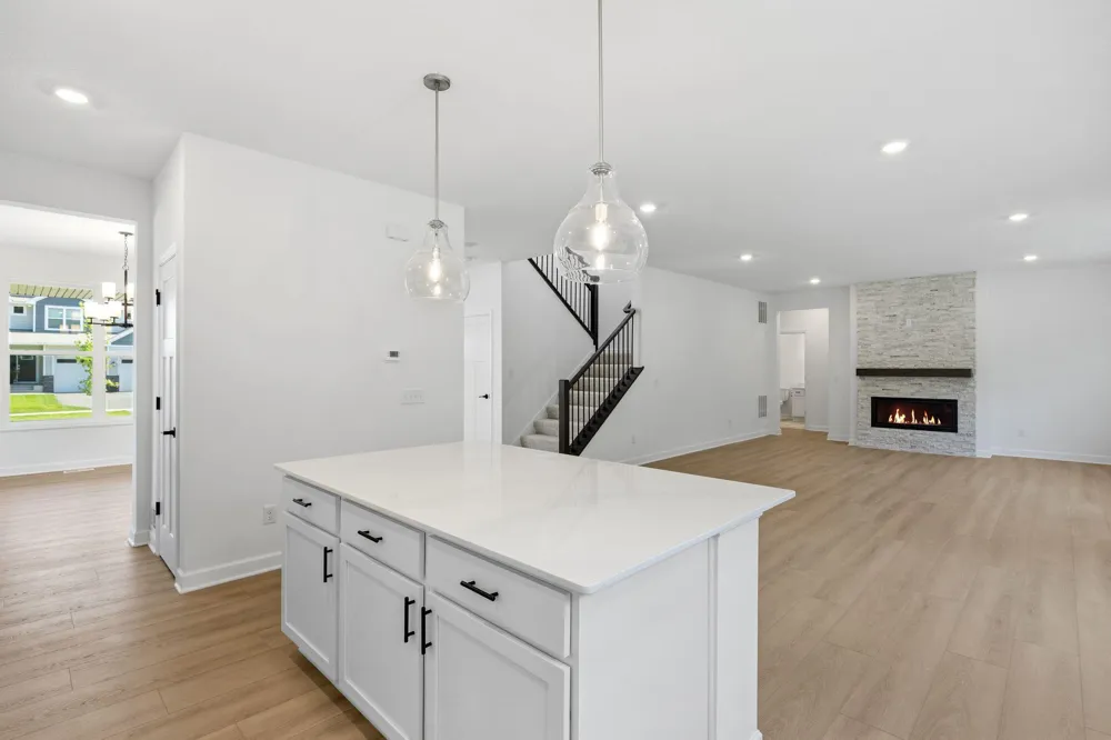 2714 Wood Duck Trail Shakopee, MN 55379