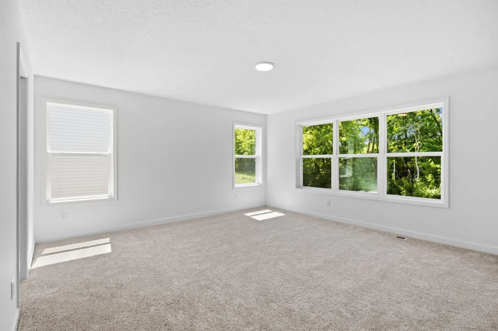 2714 Wood Duck Trail Shakopee, MN 55379