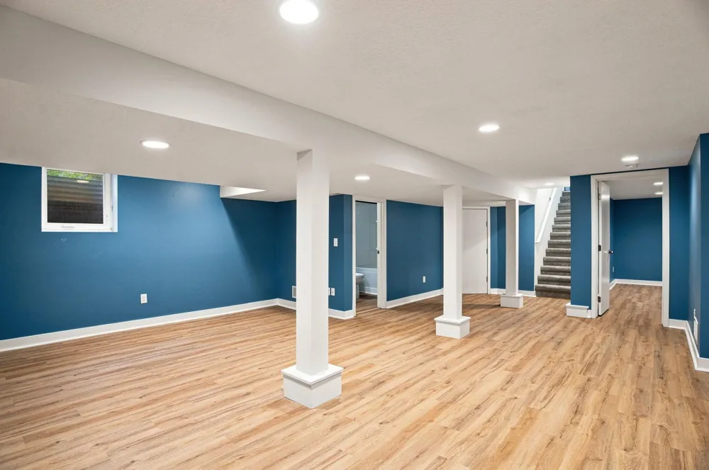 125 Hackberry Hill Orono, MN 55356