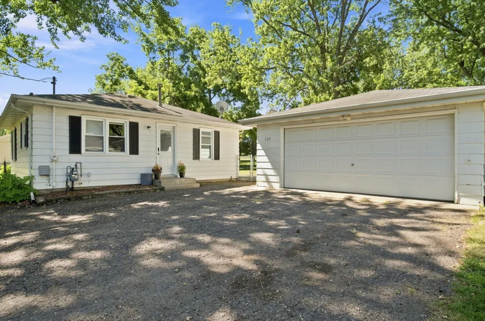 125 Hackberry Hill Orono, MN 55356