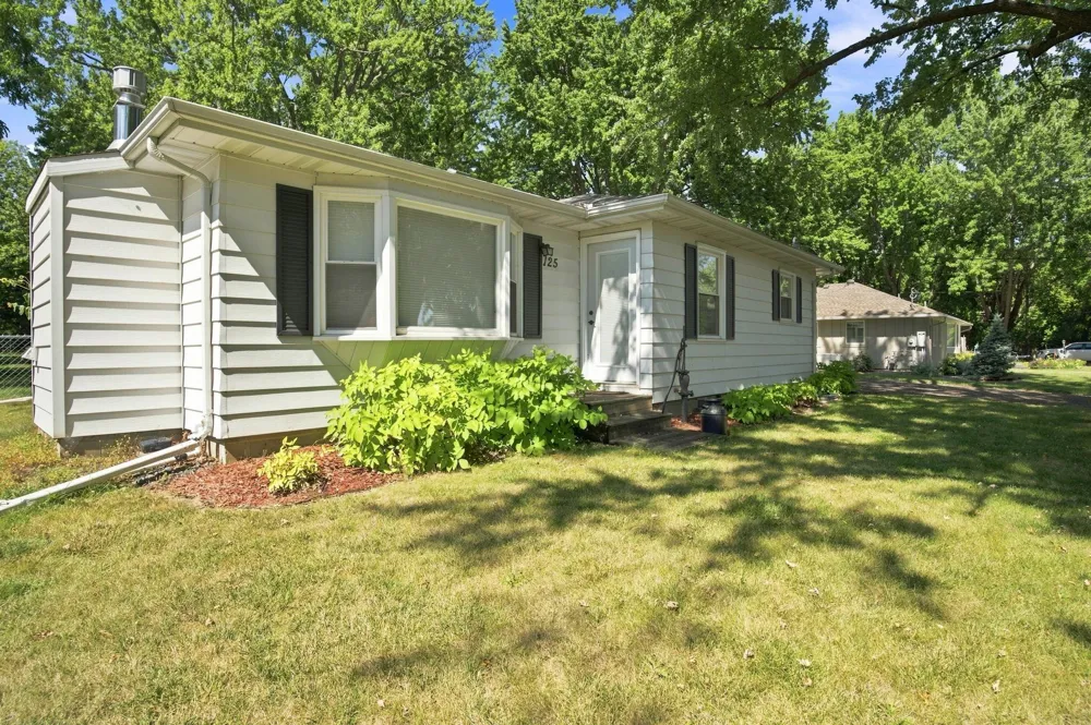 125 Hackberry Hill Orono, MN 55356
