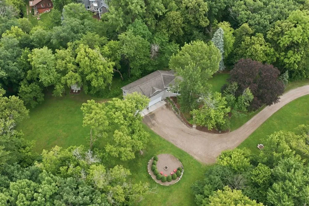 13508 Sunset Trail Plymouth, MN 55441