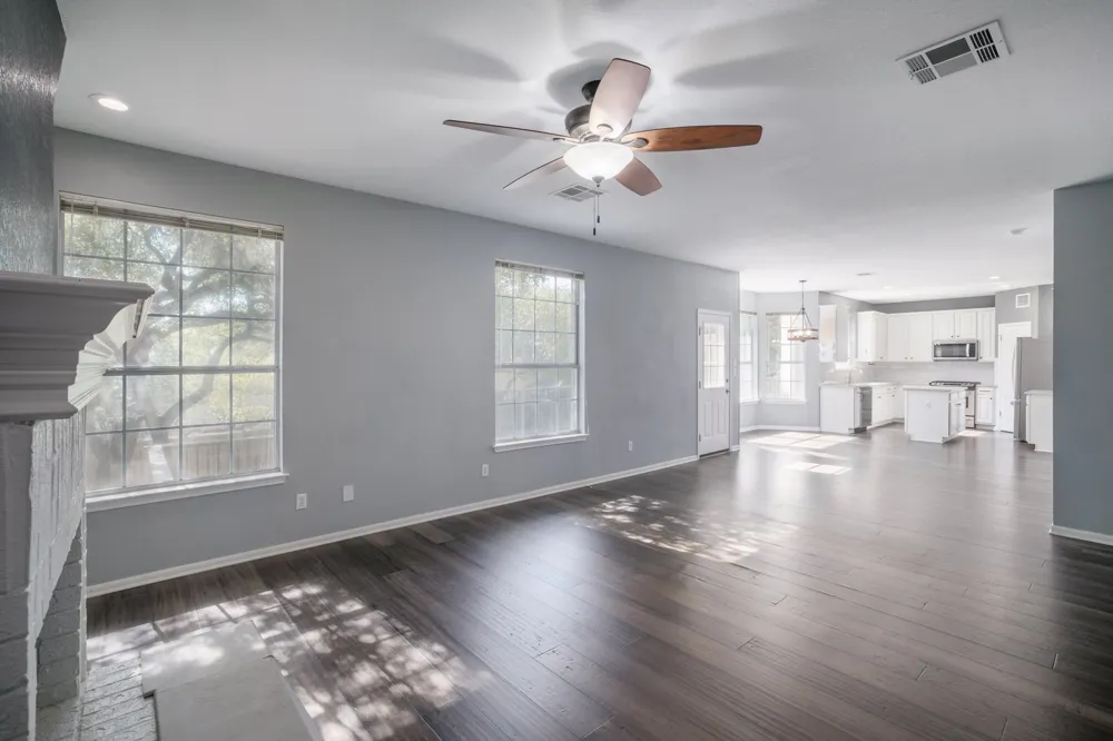 7113 Bending Oak Road Austin, TX 78749