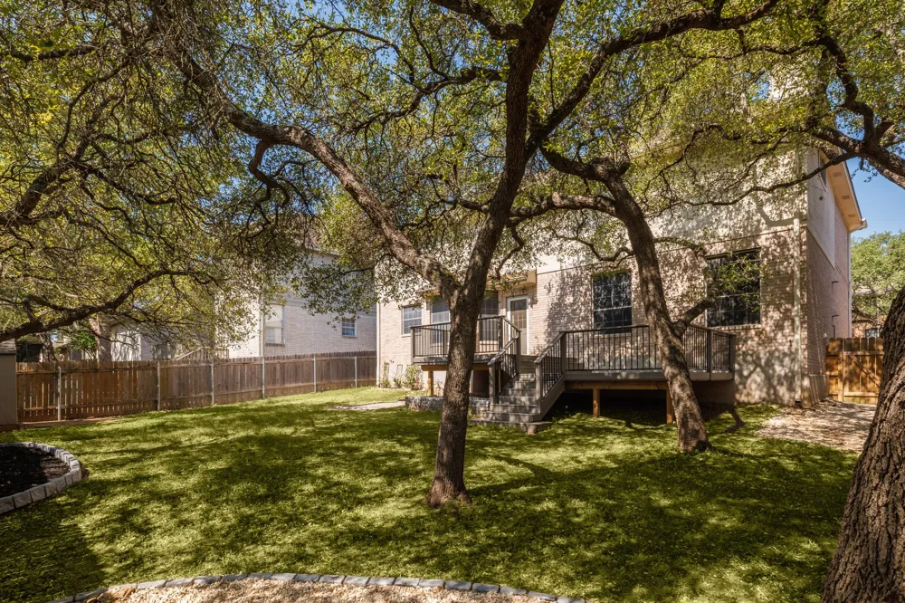 7113 Bending Oak Road Austin, TX 78749