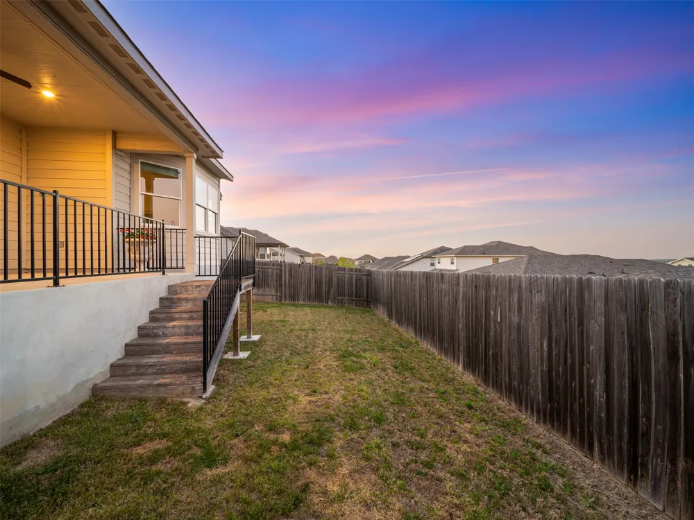 167 Victoria Peak Loop Dripping Springs, TX 78620