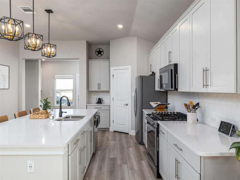 167 Victoria Peak Loop Dripping Springs, TX 78620