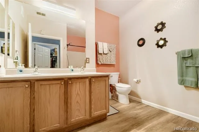 5255 Memphis Street #1204 Denver, CO 80239
