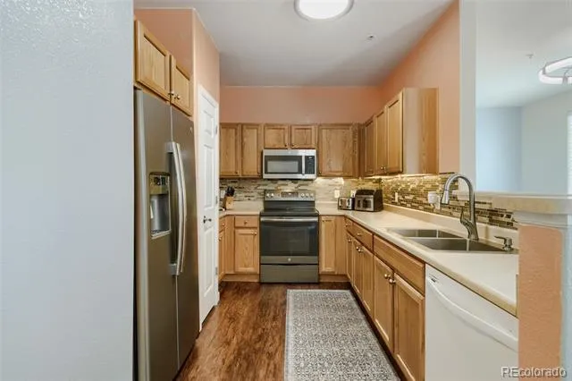 5255 Memphis Street #1204 Denver, CO 80239