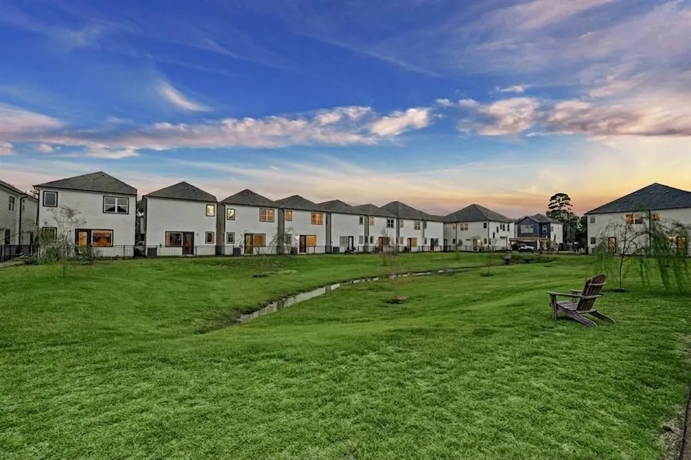 2309 Silva Park Lane Houston, TX 77091