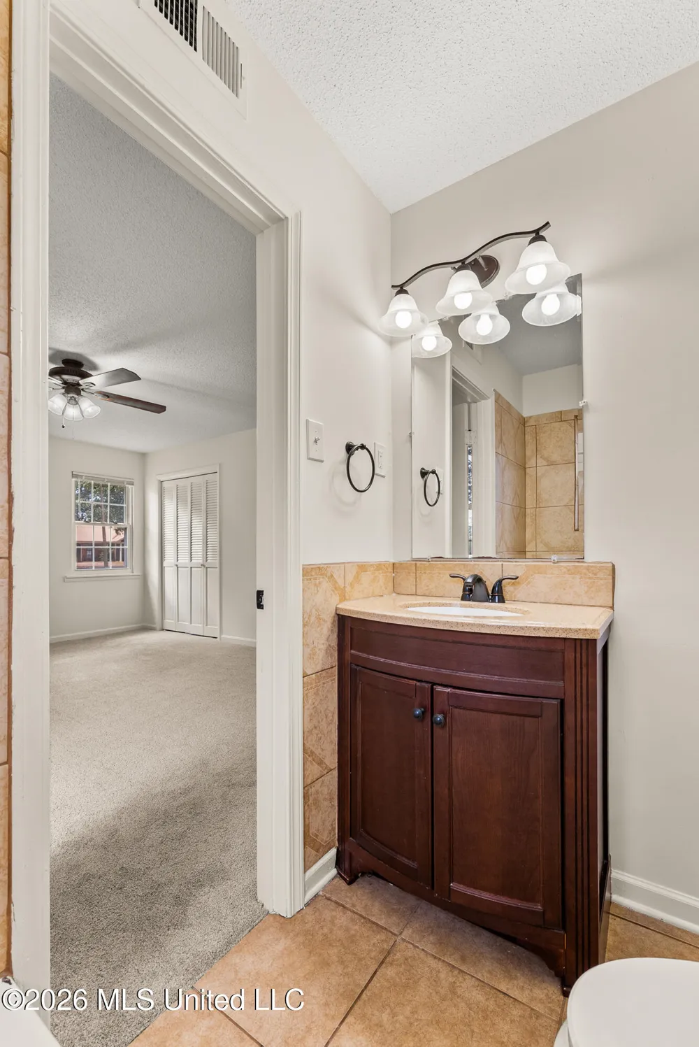 3855 Hilltop Drive Horn Lake, MS 38637
