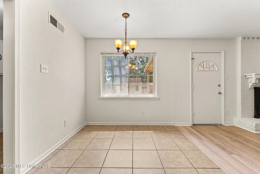 3855 Hilltop Drive Horn Lake, MS 38637