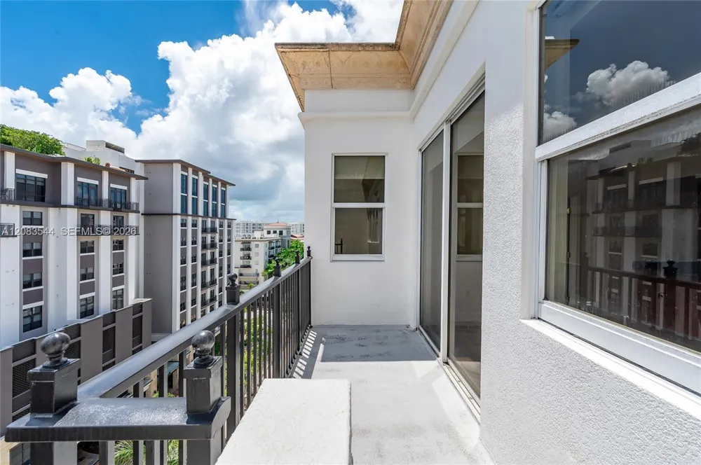 4100 Salzedo St #919 Coral Gables, FL 33146