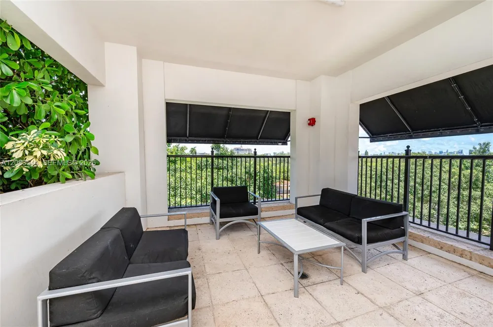 4100 Salzedo St #919 Coral Gables, FL 33146