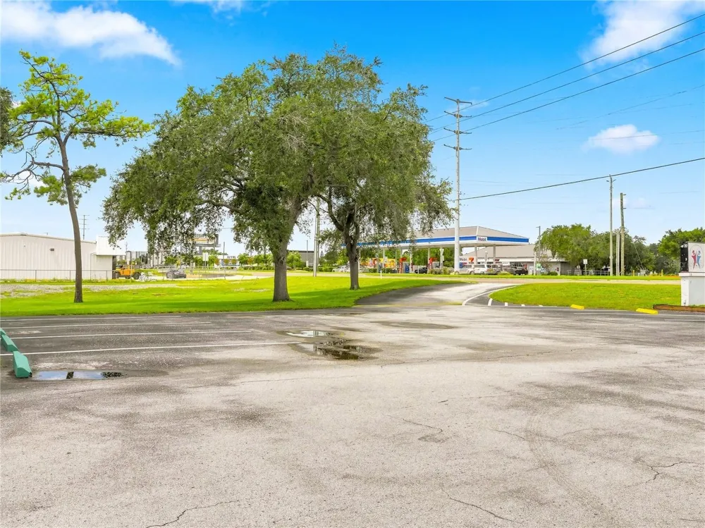 6926 RIDGE ROAD Port Richey, FL 34668