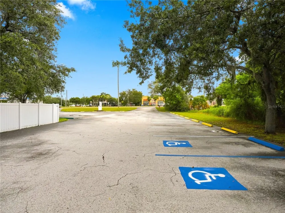 6926 RIDGE ROAD Port Richey, FL 34668