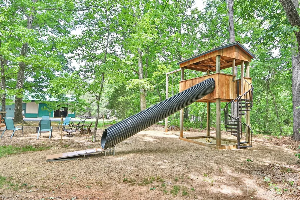 4844 Saint Paul Church Road Hamptonville, NC 27020