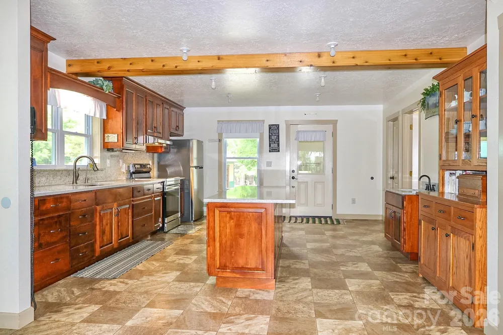 4844 Saint Paul Church Road Hamptonville, NC 27020