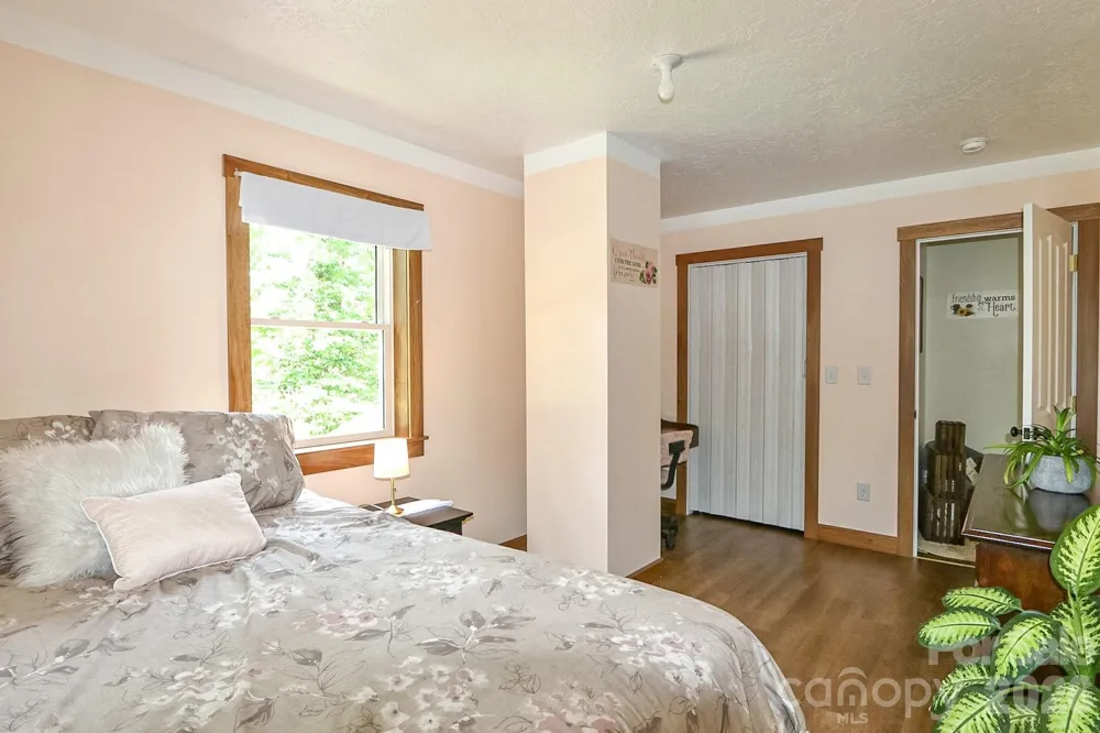 4844 Saint Paul Church Road Hamptonville, NC 27020